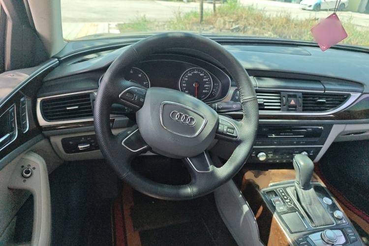 Used Audi A6L 2012 35 FSI Comfort Model Steering Wheel