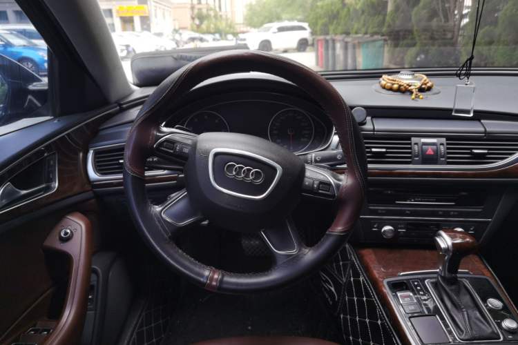 Used Audi A6L 2012 30 FSI Comfort Model Steering Wheel