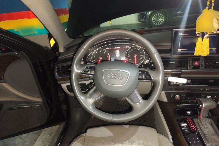 Used Audi A6L 2012 50 TFSI quattro Luxury Model Steering Wheel