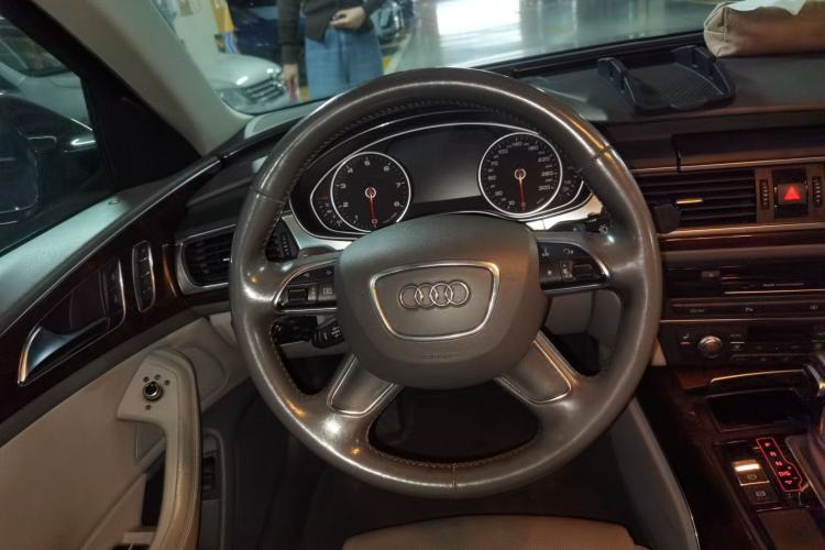 Used Audi A6L 2012 35 FSI Comfort Model Steering Wheel