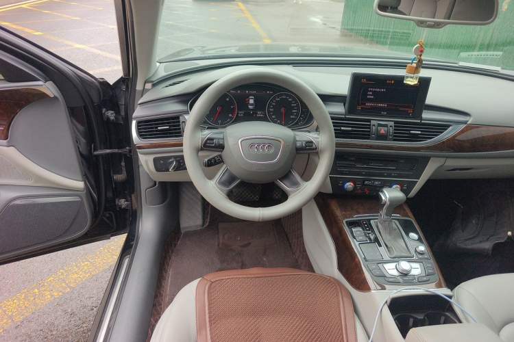 Used Audi A6L 2012 30 FSI Luxury Model Steering Wheel