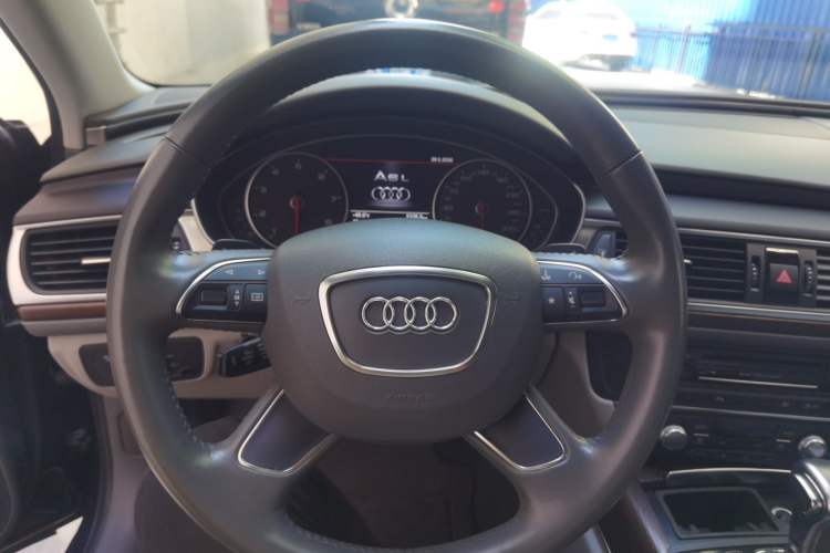 Used Audi A6L 2012 50 TFSI quattro Luxury Model Steering Wheel
