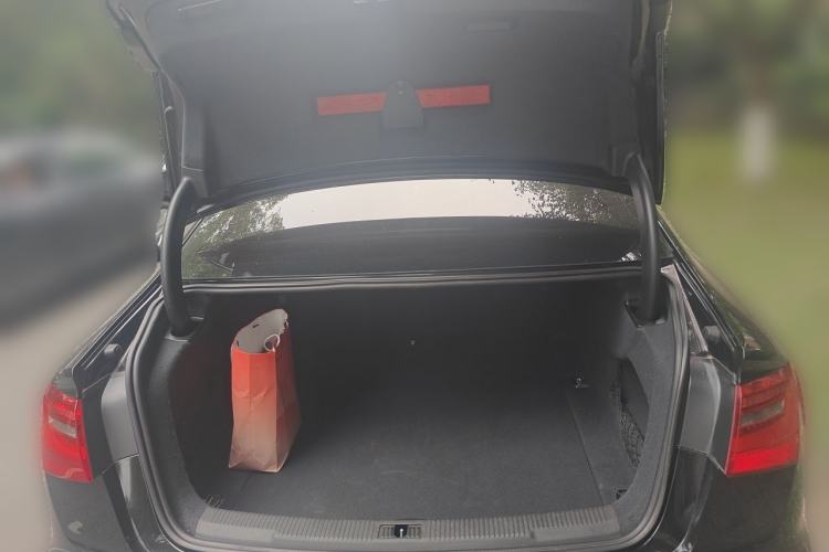 Used Audi A6L 2012 TFSI Comfort Model Trunk