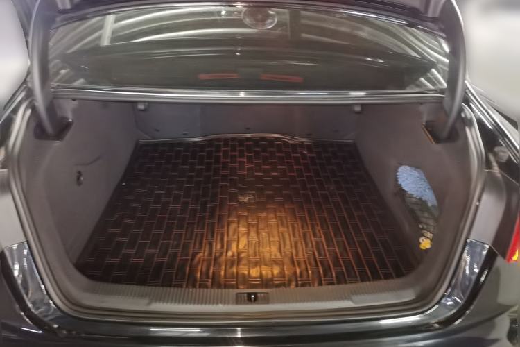 Used Audi A6L 2012 TFSI Standard Model Trunk