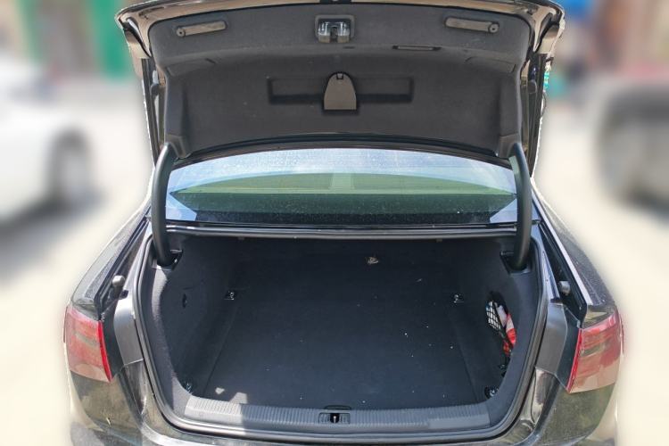 Used Audi A6L 2012 30 FSI Comfort Model Trunk