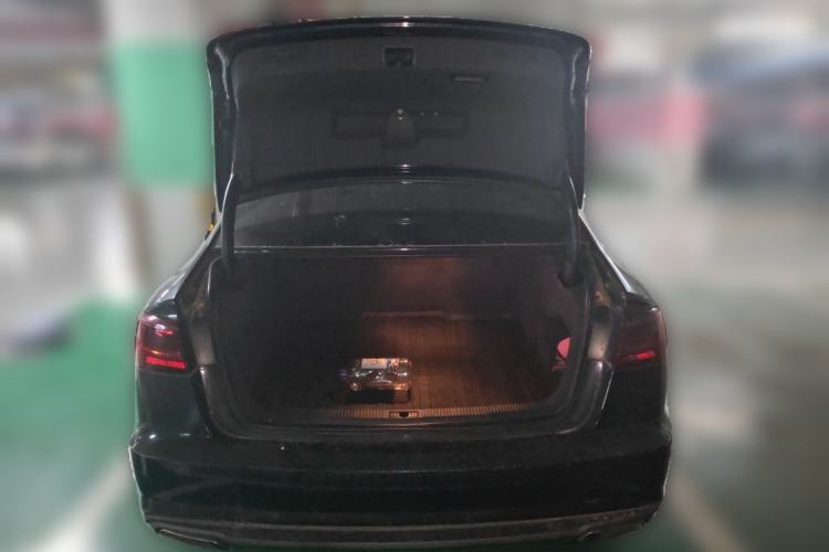 Used Audi A6L 2012 TFSI Comfort Model Trunk
