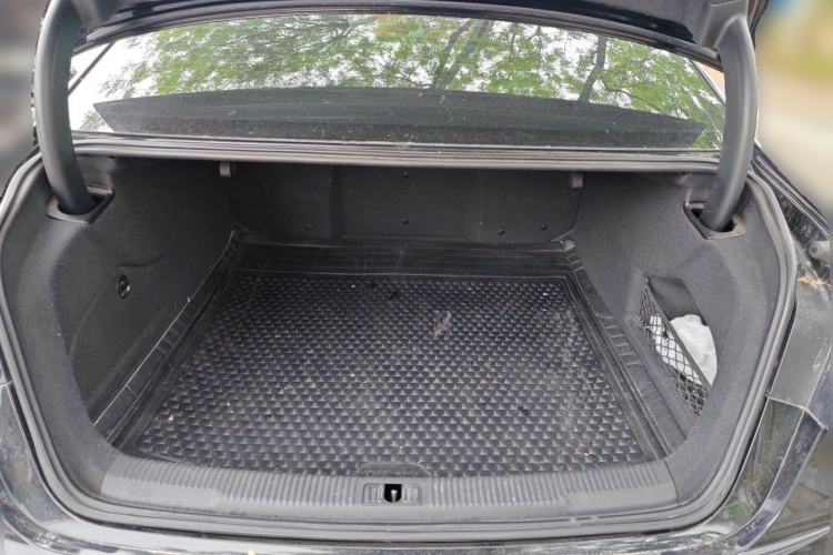 Used Audi A6L 2012 30 FSI Technology Edition Trunk