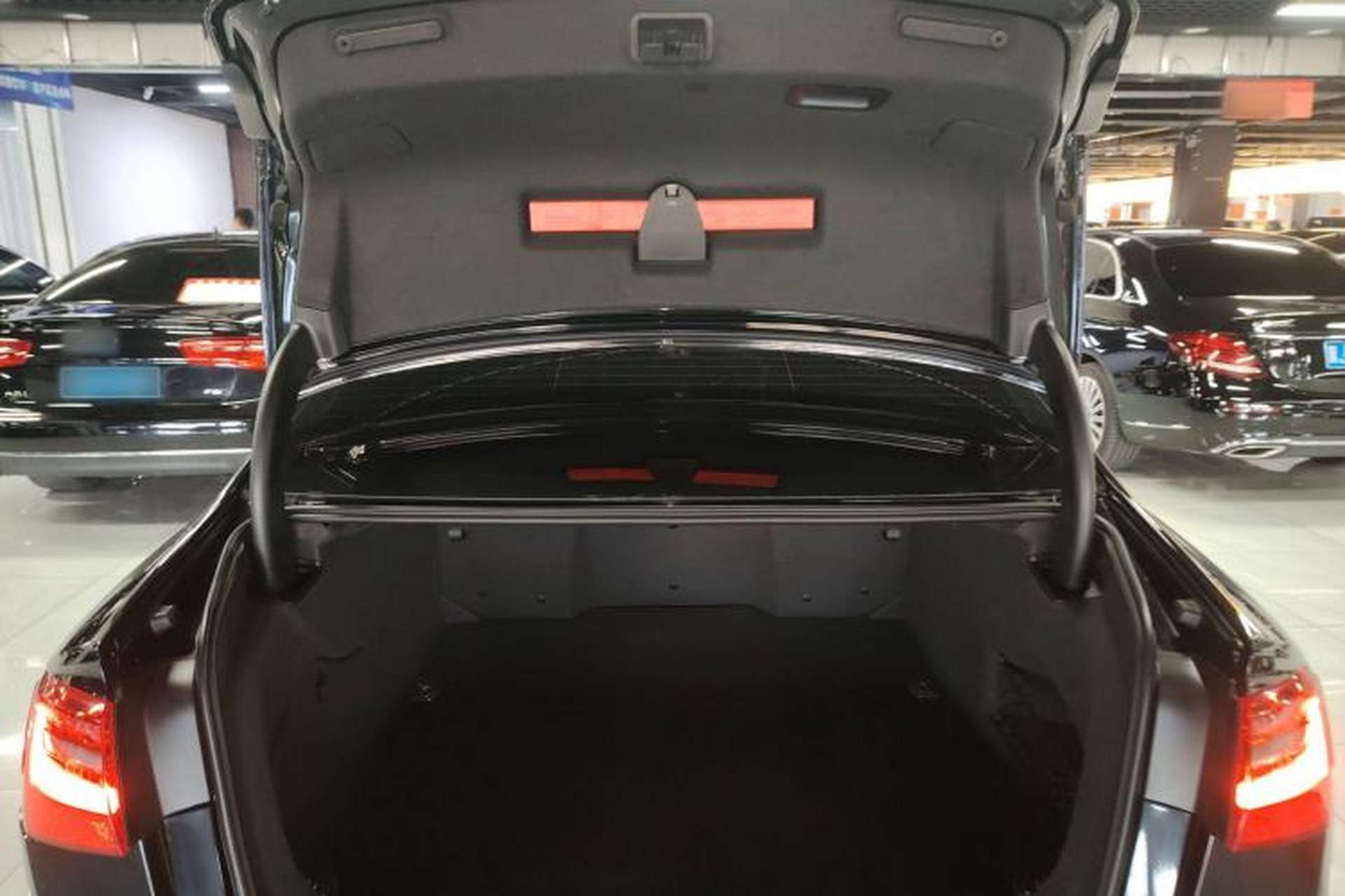 Used Audi A6L 2012 30 FSI Comfort Model Trunk