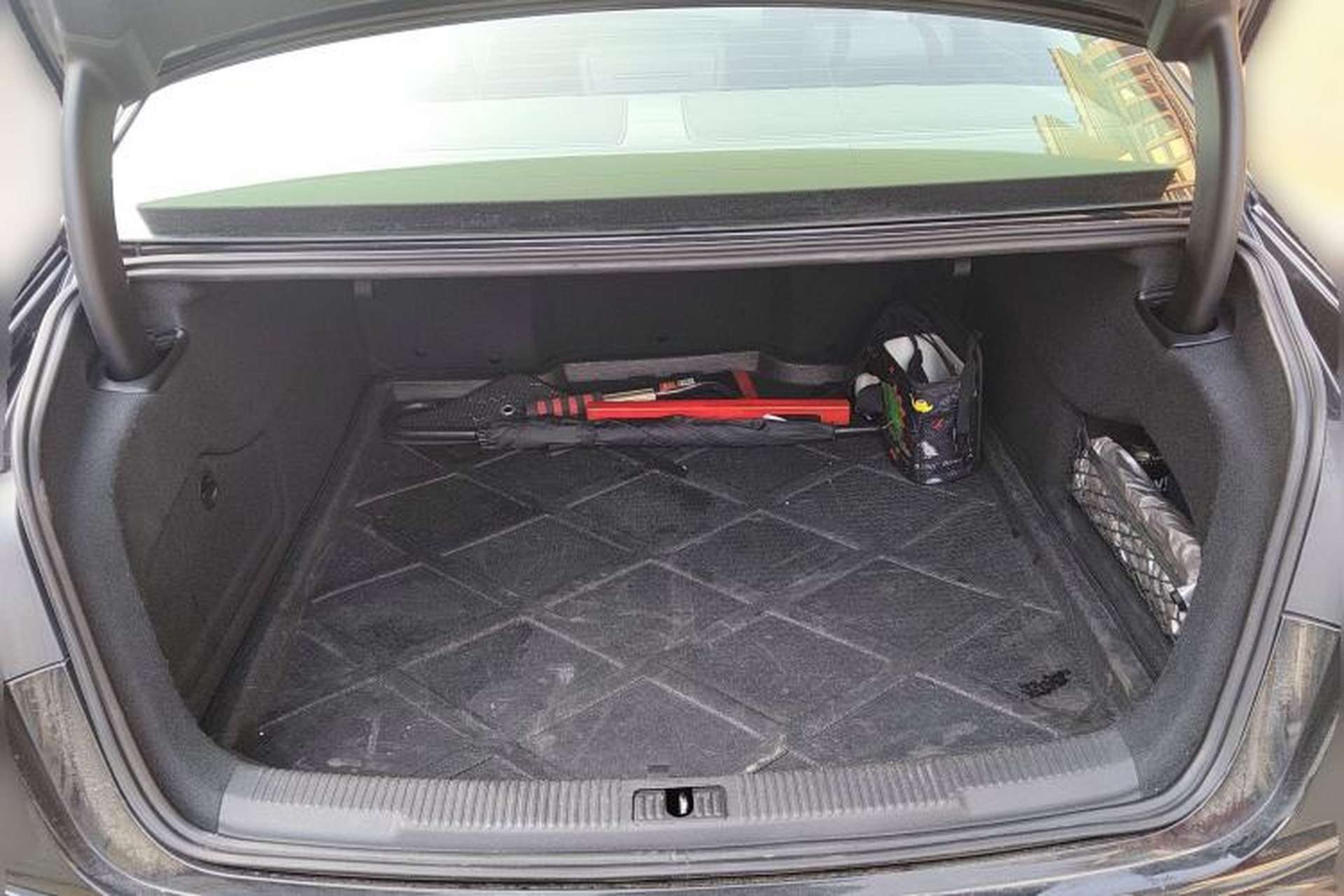 Used Audi A6L 2012 TFSI Standard Model Trunk