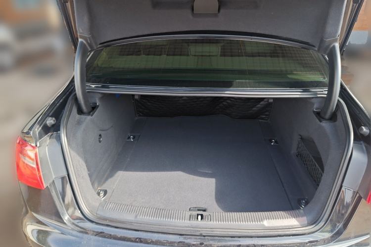 Used Audi A6L 2012 TFSI Standard Model Trunk