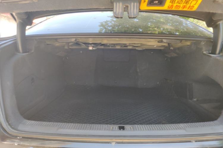 Used Audi A6L 2012 30 FSI Comfort Model Trunk