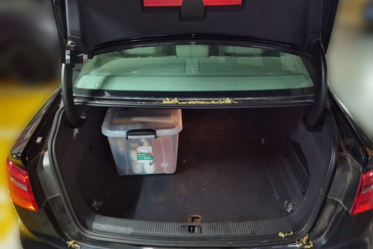 Used Audi A6L 2012 35 FSI Comfort Model Trunk