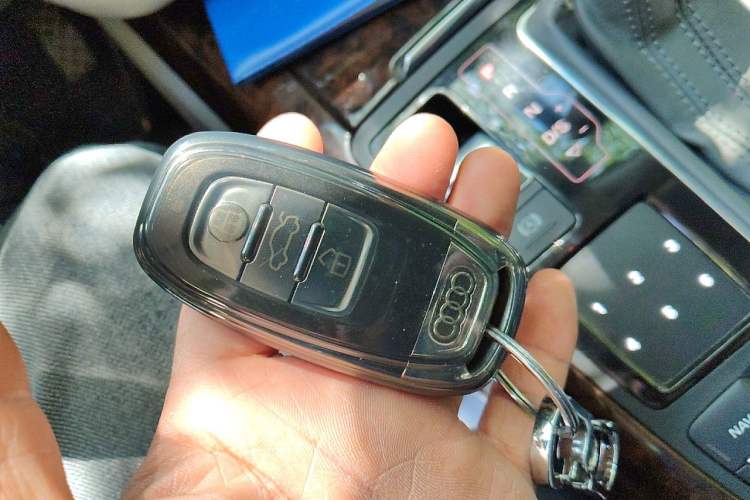 Used Audi A6L 2012 30 FSI Comfort Model Vehicle Key