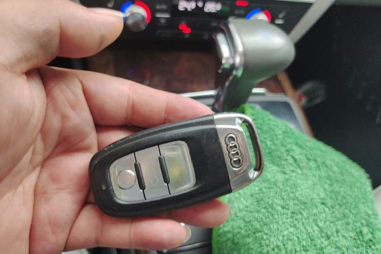 Used Audi A6L 2012 30 FSI Comfort Model Vehicle Key