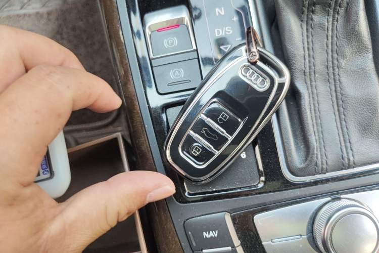 Used Audi A6L 2012 30 FSI Comfort Model Vehicle Key