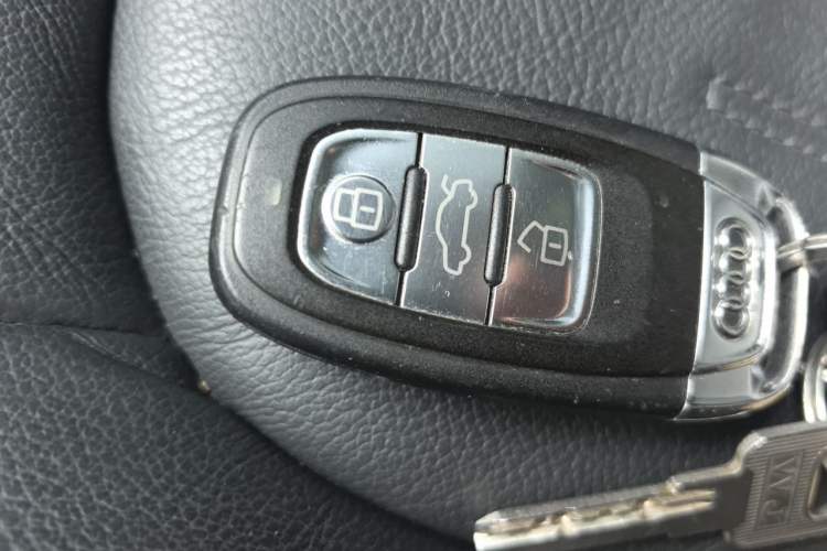 Used Audi A6L 2012 30 FSI Luxury Model Vehicle Key