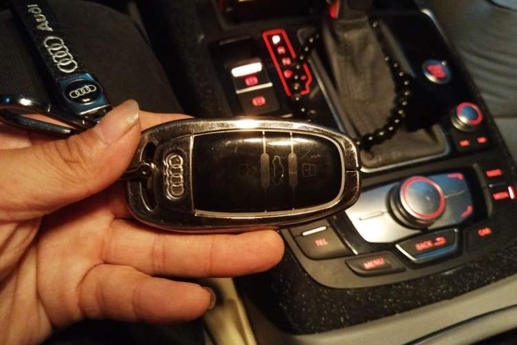 Used Audi A6L 2012 30 FSI Technology Edition Vehicle Key