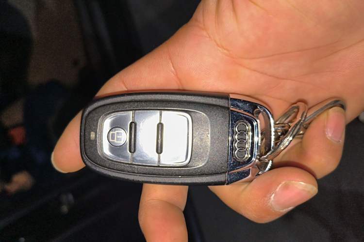 Used Audi A6L 2012 35 FSI Comfort Model Vehicle Key