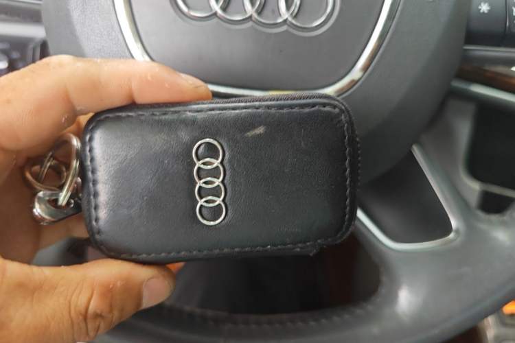 Used Audi A6L 2012 35 FSI Comfort Model Vehicle Key
