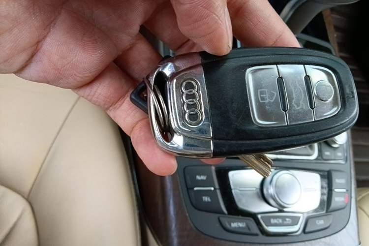 Used Audi A6L 2012 30 FSI Luxury Model Vehicle Key