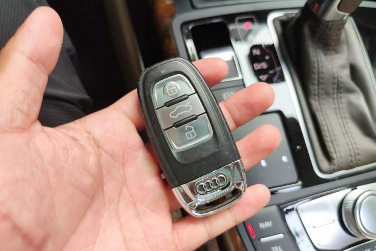 Used Audi A6L 2012 30 FSI Comfort Model Vehicle Key