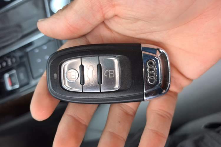 Used Audi A6L 2012 30 FSI Comfort Model Vehicle Key