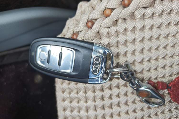 Used Audi A6L 2012 30 FSI Technology Edition Vehicle Key