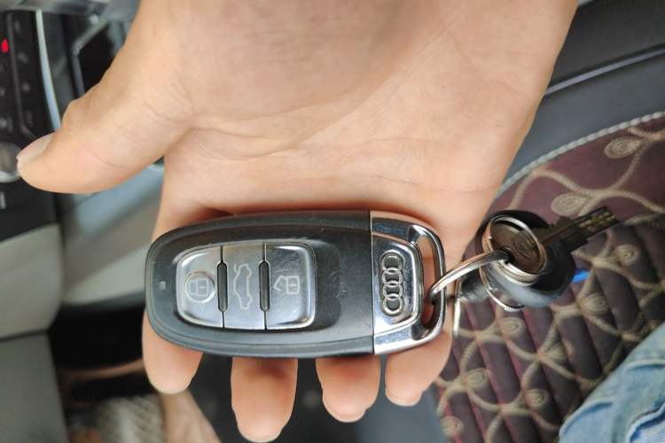Used Audi A6L 2012 TFSI Comfort Model Vehicle Key