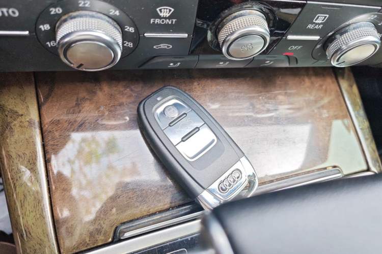 Used Audi A6L 2012 TFSI Standard Model Vehicle Key