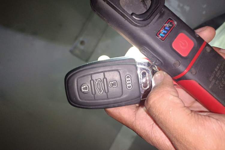 Used Audi A6L 2012 TFSI Comfort Model Vehicle Key