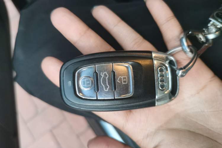 Used Audi A6L 2012 30 FSI Luxury Model Vehicle Key