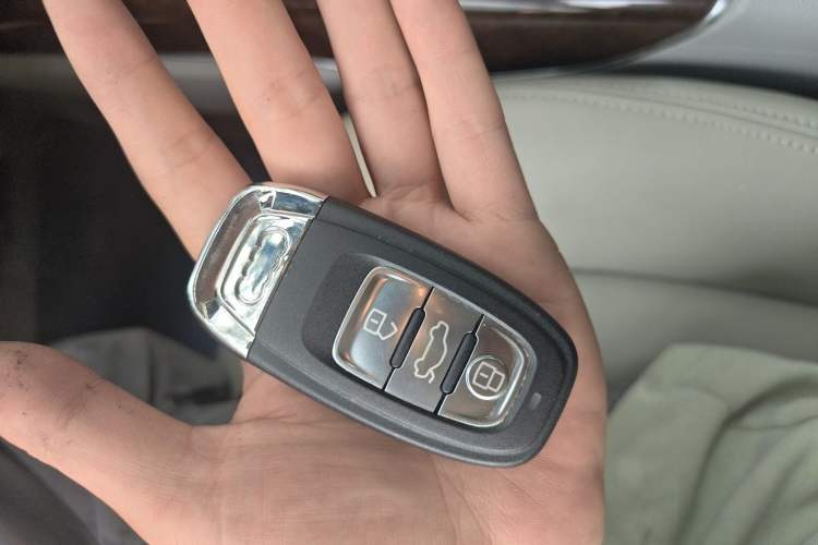 Used Audi A6L 2012 30 FSI Comfort Model Vehicle Key