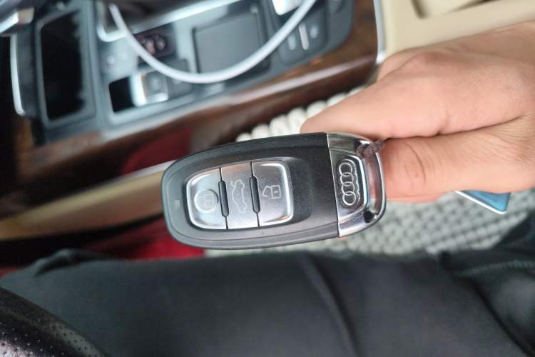 Used Audi A6L 2012 30 FSI Luxury Model Vehicle Key