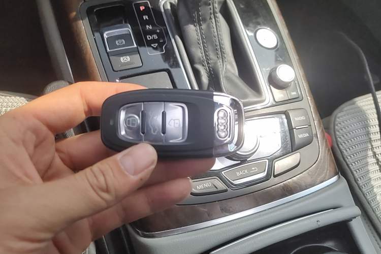 Used Audi A6L 2012 50 TFSI quattro Luxury Model Vehicle Key