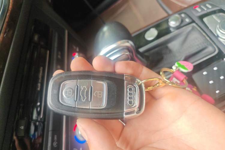 Used Audi A6L 2012 30 FSI Comfort Model Vehicle Key