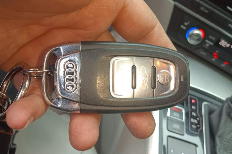 Used Audi A6L 2012 30 FSI Comfort Model Vehicle Key
