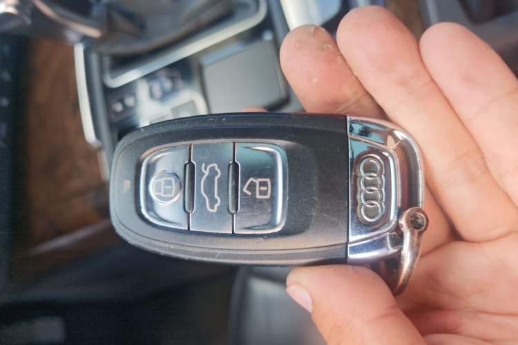 Used Audi A6L 2012 30 FSI Comfort Model Vehicle Key