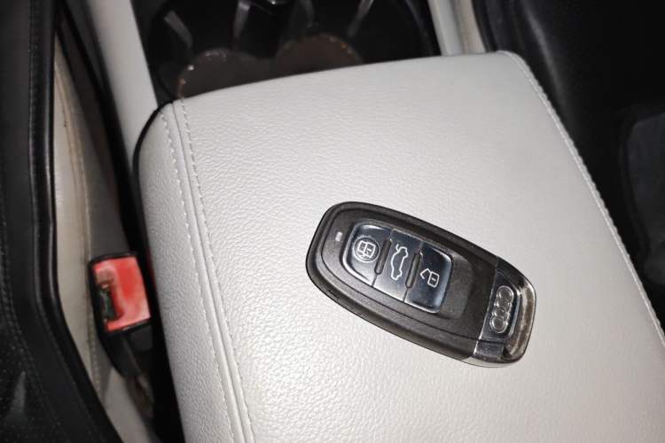 Used Audi A6L 2012 TFSI Comfort Model Vehicle Key