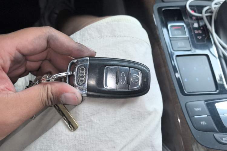 Used Audi A6L 2012 30 FSI Comfort Model Vehicle Key