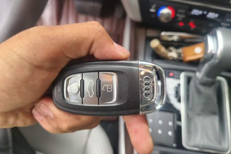 Used Audi A6L 2012 35 FSI quattro Luxury Model Vehicle Key