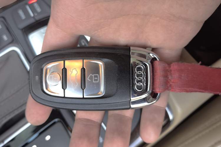 Used Audi A6L 2012 35 FSI Luxury Model Vehicle Key