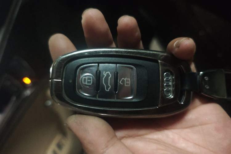 Used Audi A6L 2012 30 FSI Luxury Model Vehicle Key