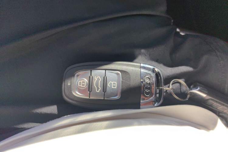 Used Audi A6L 2012 TFSI Comfort Model Vehicle Key