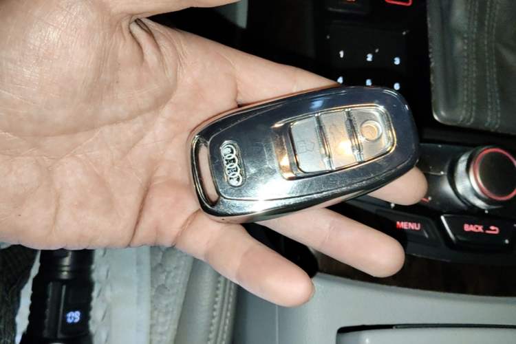 Used Audi A6L 2012 30 FSI Technology Edition Vehicle Key