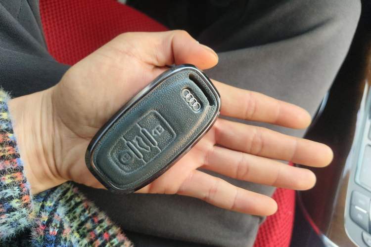 Used Audi A6L 2012 30 FSI Comfort Model Vehicle Key