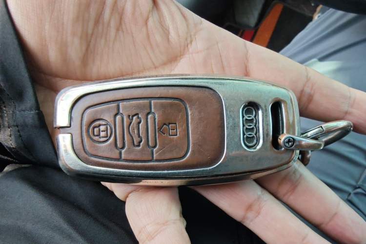 Used Audi A6L 2012 35 FSI Comfort Model Vehicle Key