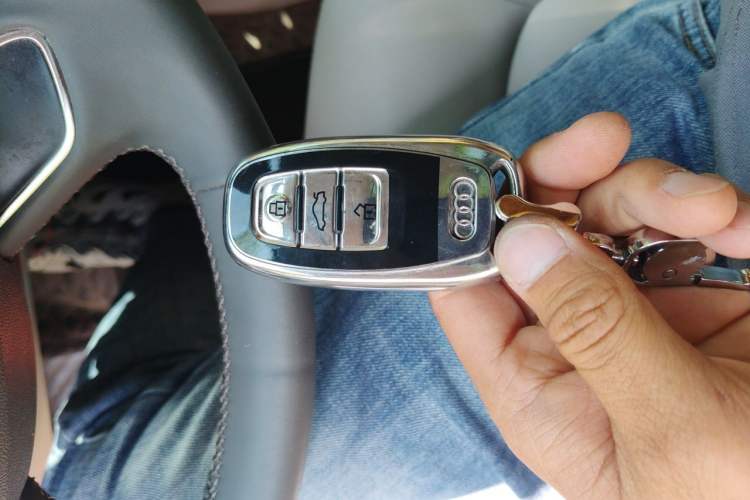 Used Audi A6L 2012 30 FSI Comfort Model Vehicle Key