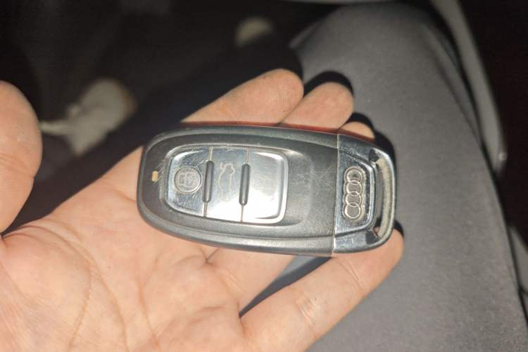 Used Audi A6L 2012 35 FSI Luxury Model Vehicle Key