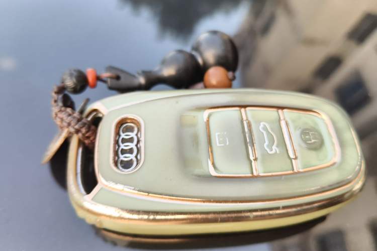 Used Audi A6L 2012 30 FSI Comfort Model Vehicle Key