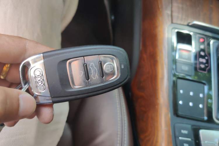 Used Audi A6L 2012 30 FSI Comfort Model Vehicle Key